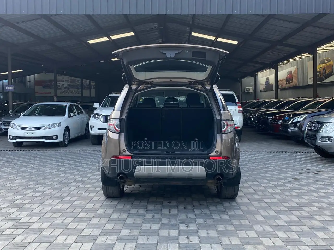 Land Rover Discovery Sport 2016 Gold
