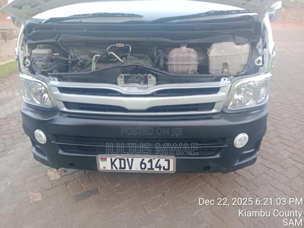 Toyota Grand HiAce 2015 White - thumbnail 6