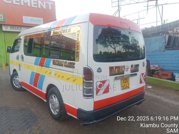 Toyota Grand HiAce 2015 White - thumbnail 8