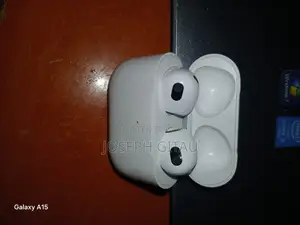 Original Apple Airpods Gen 3