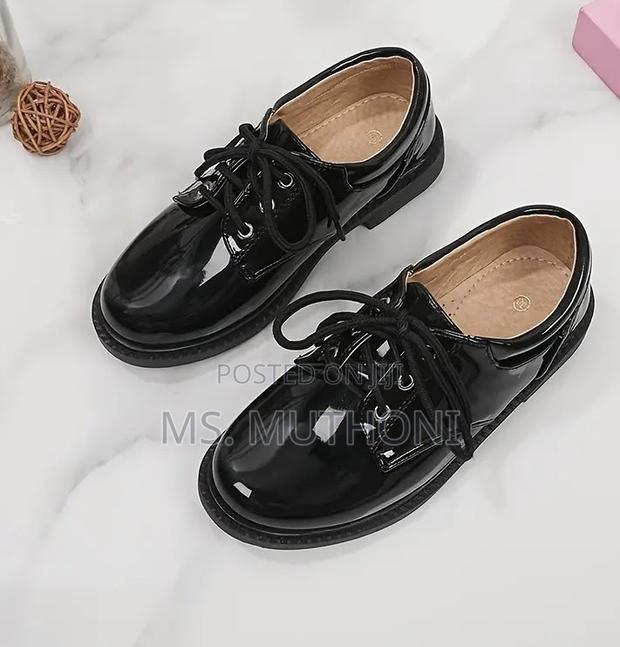 Size: 42-45* Unisex High-Quality Black Wipe Go School Shoes