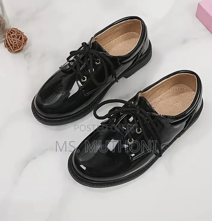 Size: 42-45* Unisex High-Quality Black Wipe Go School Shoes