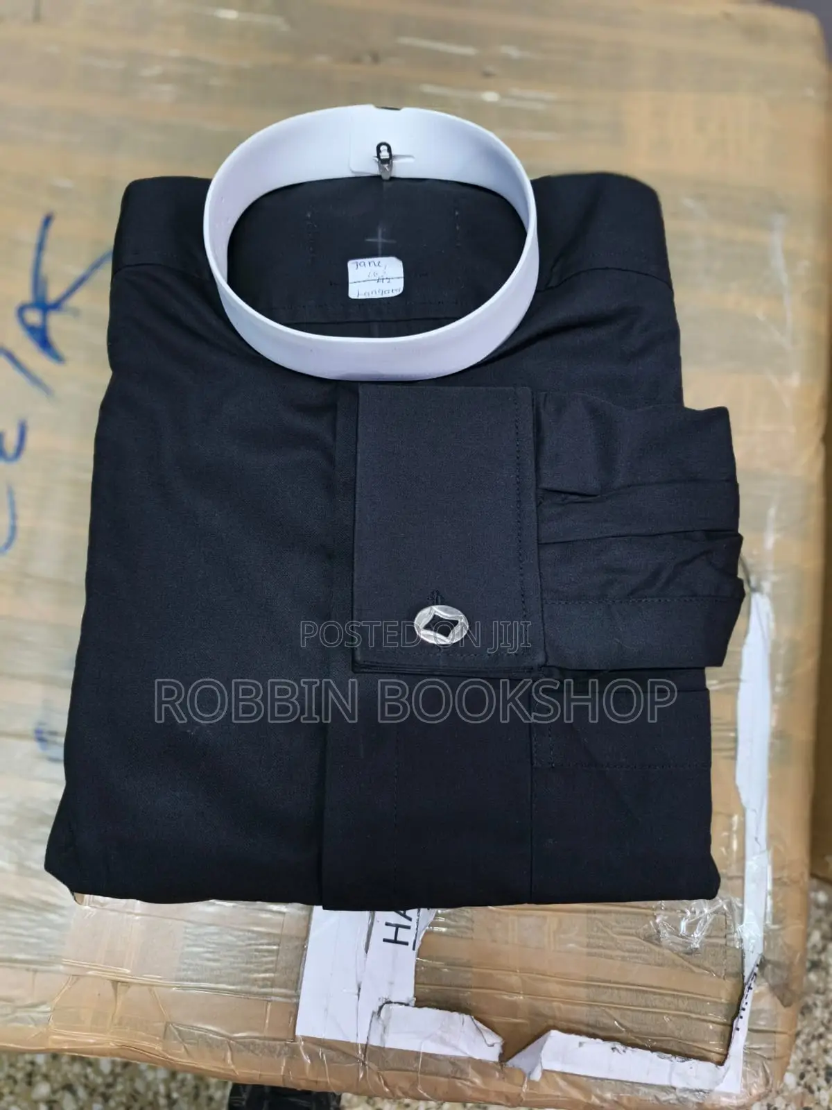 Clergy Shirt With White Collar – Black (Nairobi)