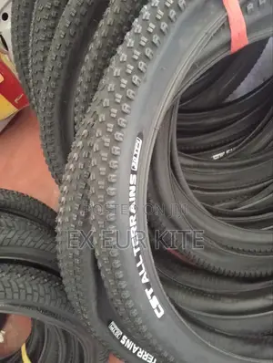 CST 29x2.125 C1820 Dk27