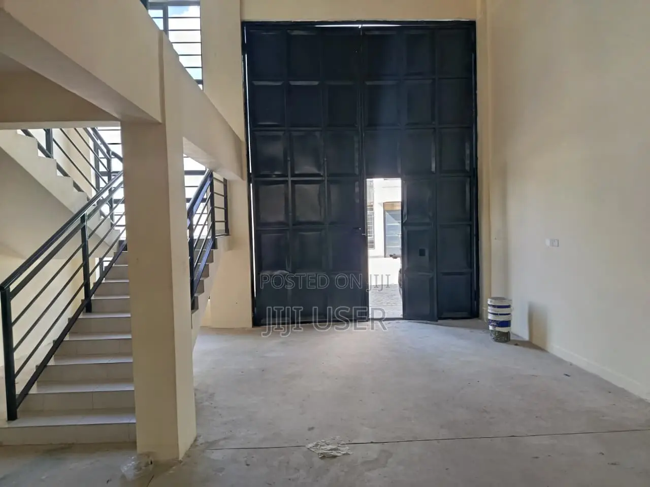 4,500 SQFT Warehouse for Rent on Eastern Bypass