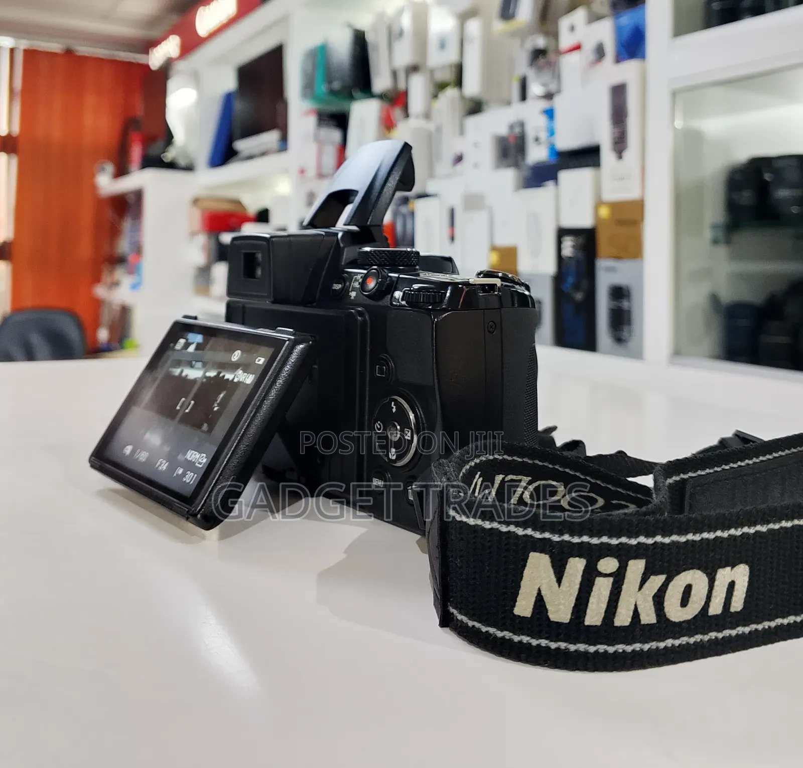 Nikon Coolpix P500 Camera (Just Like New)
