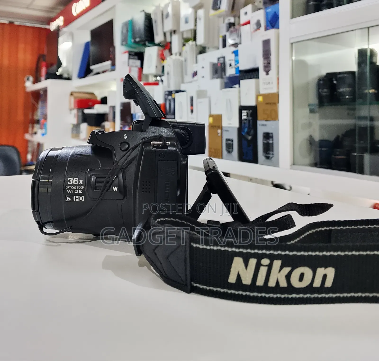 Nikon Coolpix P500 Camera (Just Like New)