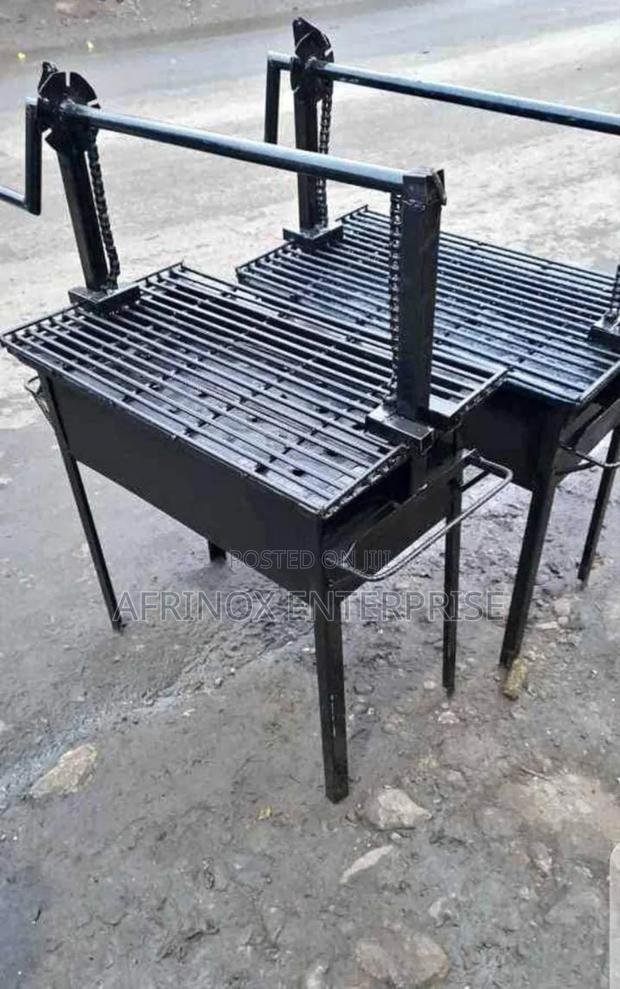 Size 28 Nyama Choma Grill - main view