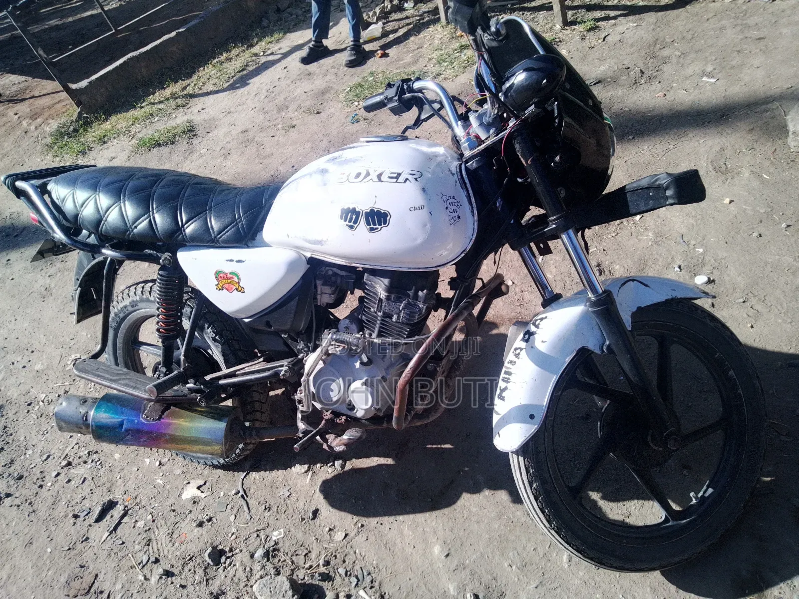Bajaj Boxer 150 UG 2023 White