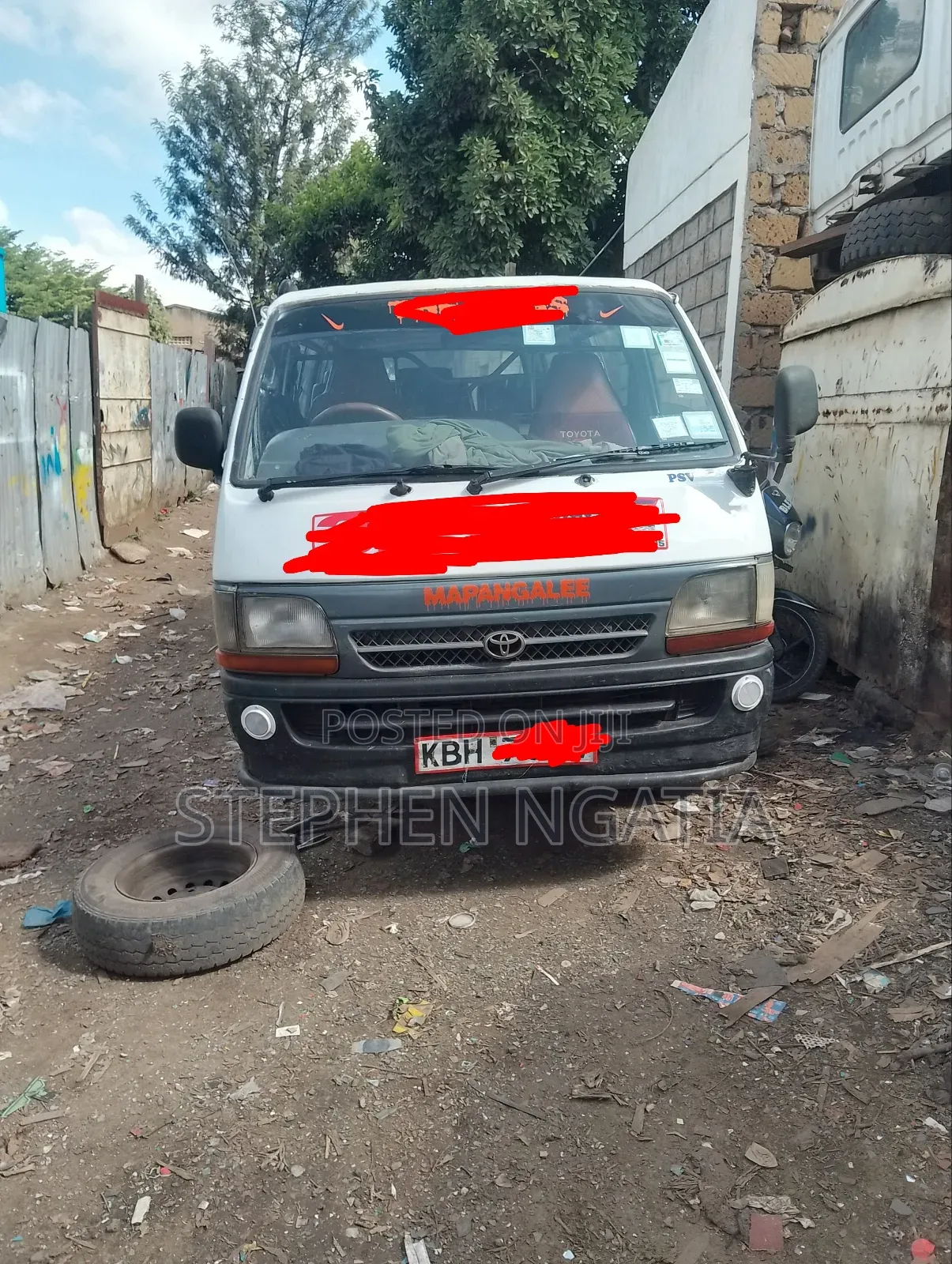 Toyota HiAce 2002 White