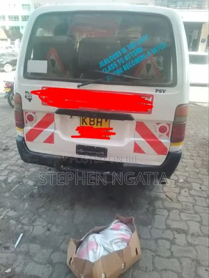 Toyota HiAce 2002 White