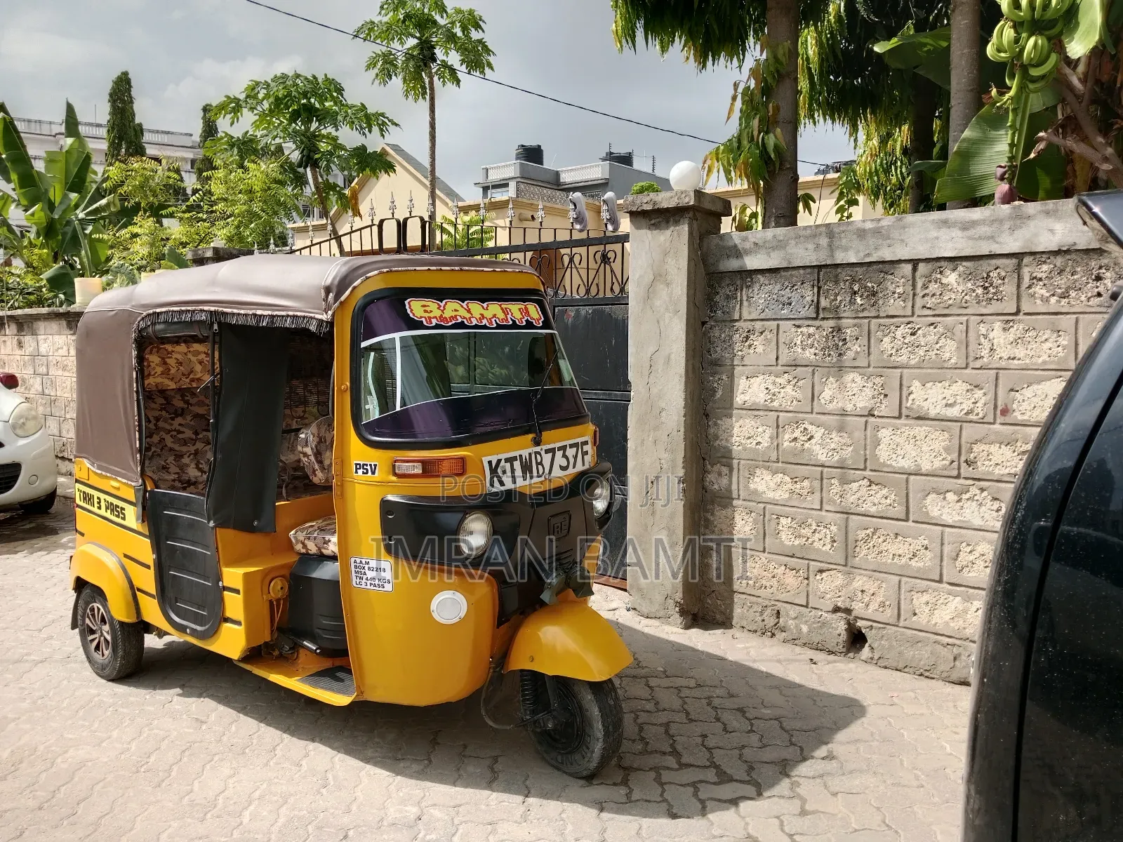 Bajaj 2018 Yellow