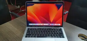 Laptop Apple MacBook Pro 2019 8GB Intel Core i5 SSD 512GB