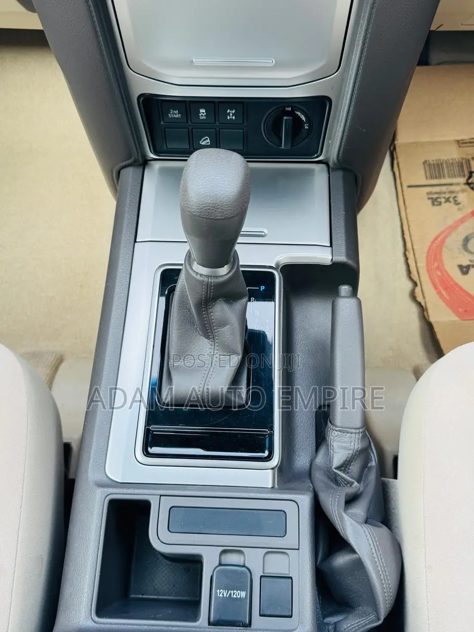 Toyota Land Cruiser Prado 2.8 2018 White