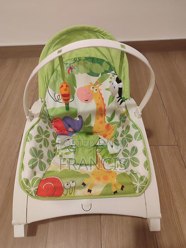 Baby Rocker With Toy Bar and Vibrations