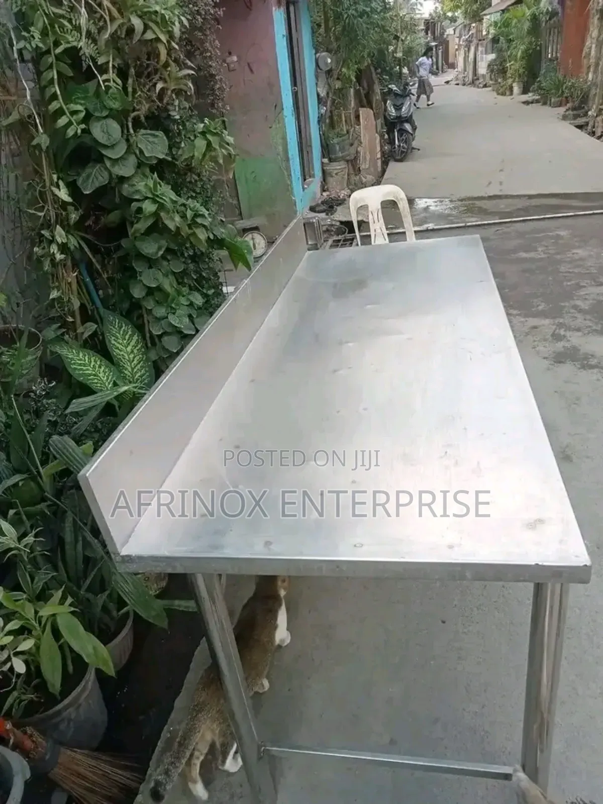 Worktop Tables Stainless Steel Size 6 by 2 Feets