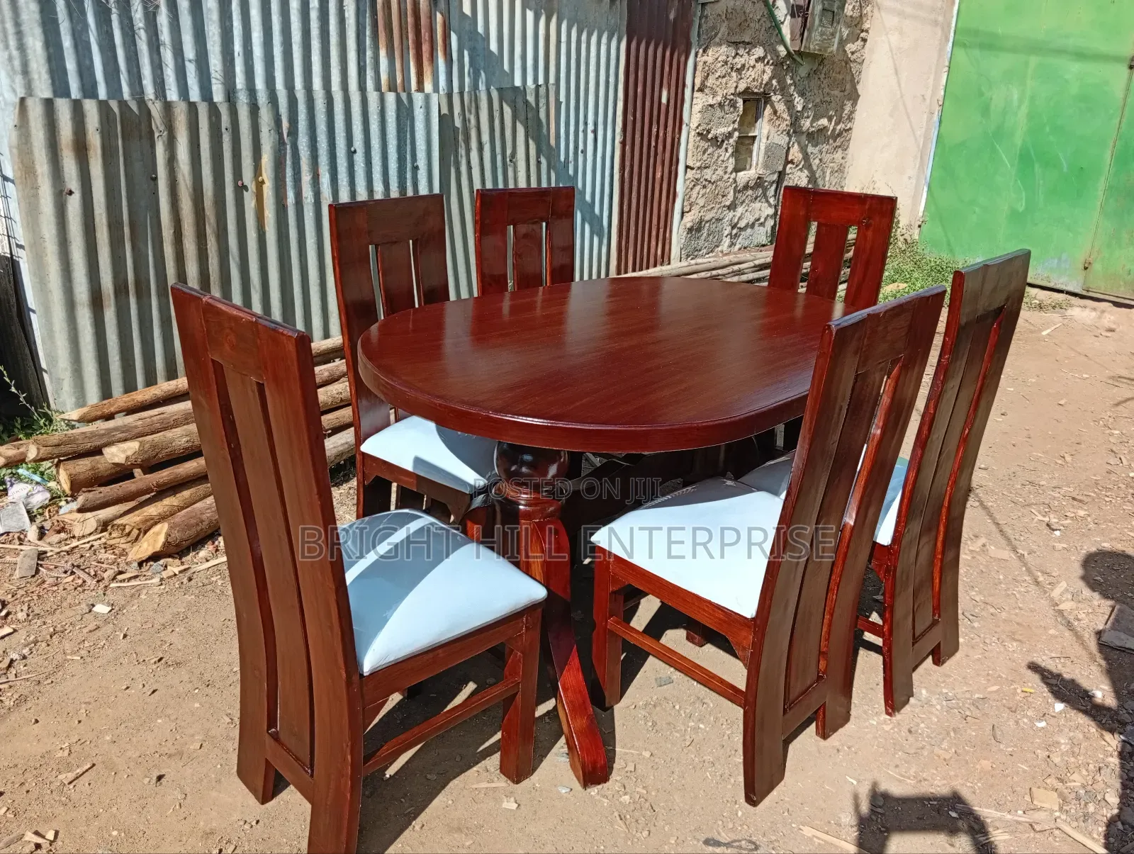 Clean Shiny 6 Seater Dining Seat