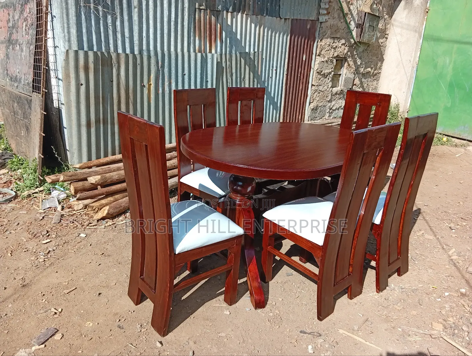 Clean Shiny 6 Seater Dining Seat