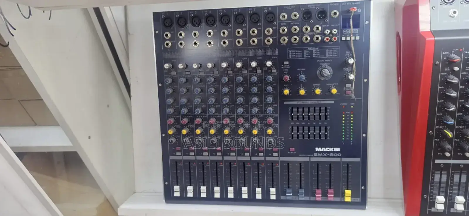 Mackie 8 Channel Plain Mixer