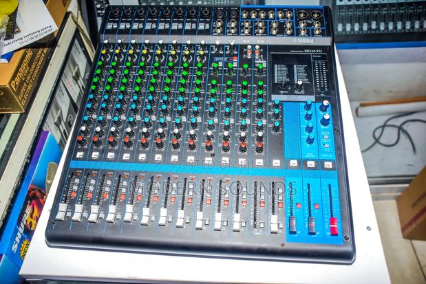 Mg16 Yamaha Plain Mixer - main view