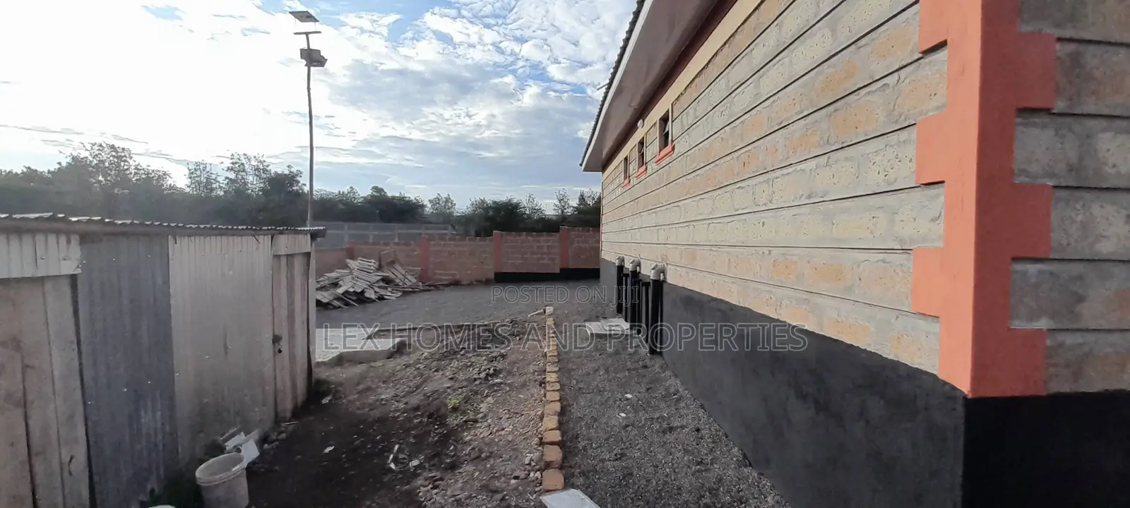 3bdrm Bungalow in Nkoroi for sale
