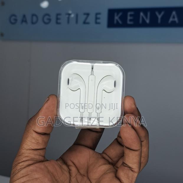In-Ear Wired Earpods - main view