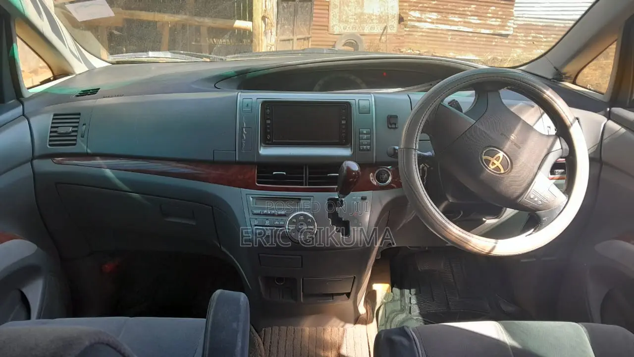Toyota Estima 2010 Gray