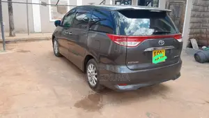 Toyota Estima 2010 Gray