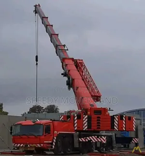 Big Cranes Accessible for Hauling Service Within Nairobi