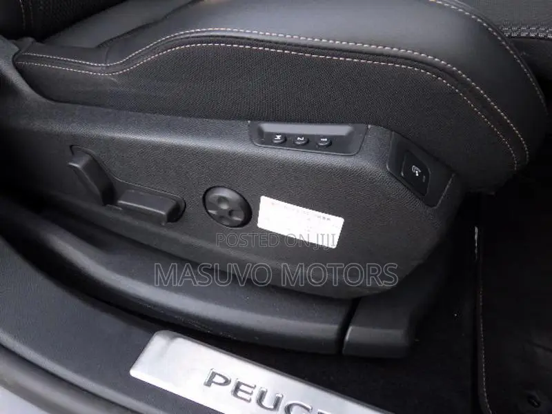 Peugeot 3008 2022 Gray