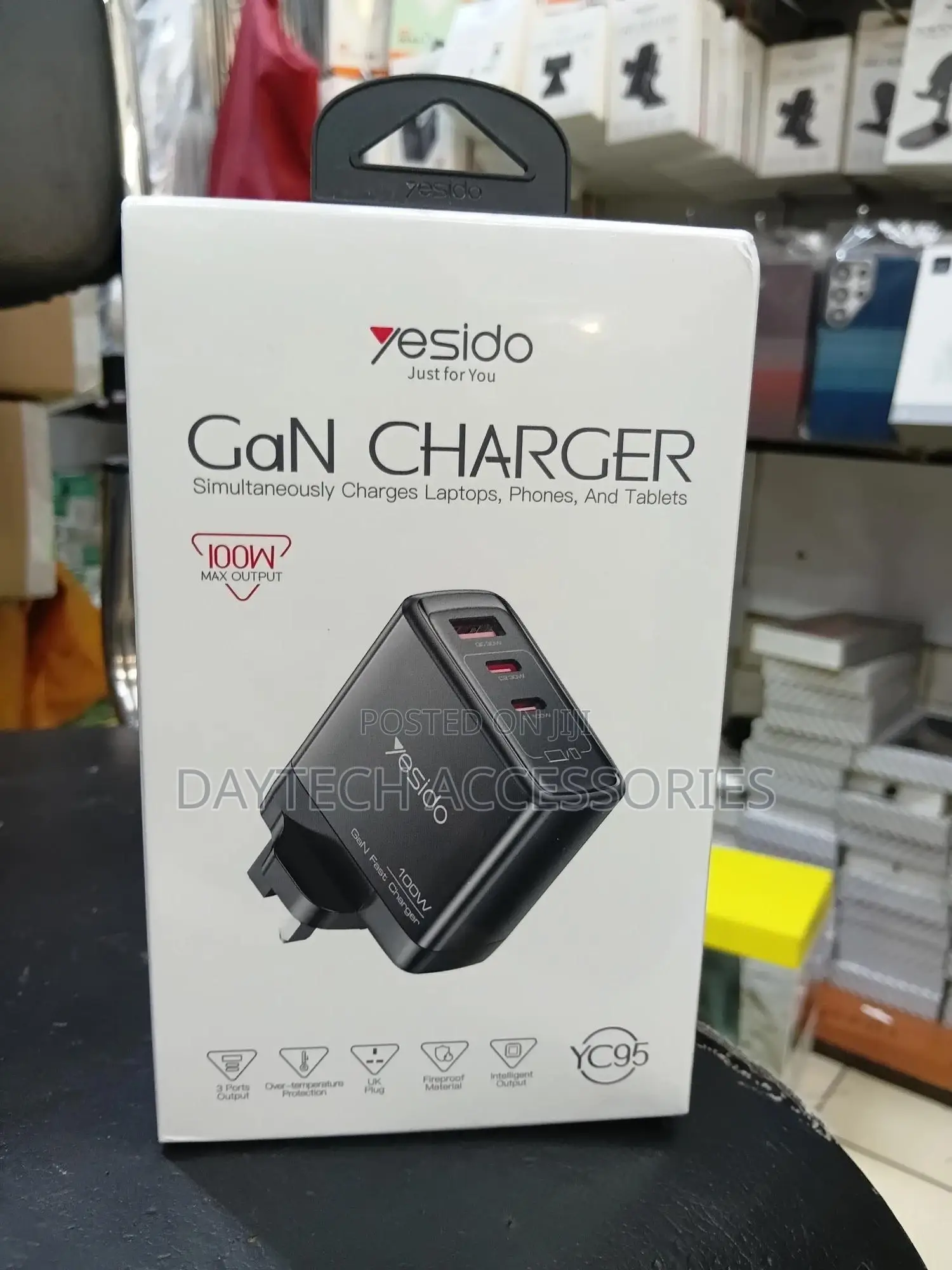 This Is a Yesido Yc95 100w Gan Fast Charger - Black