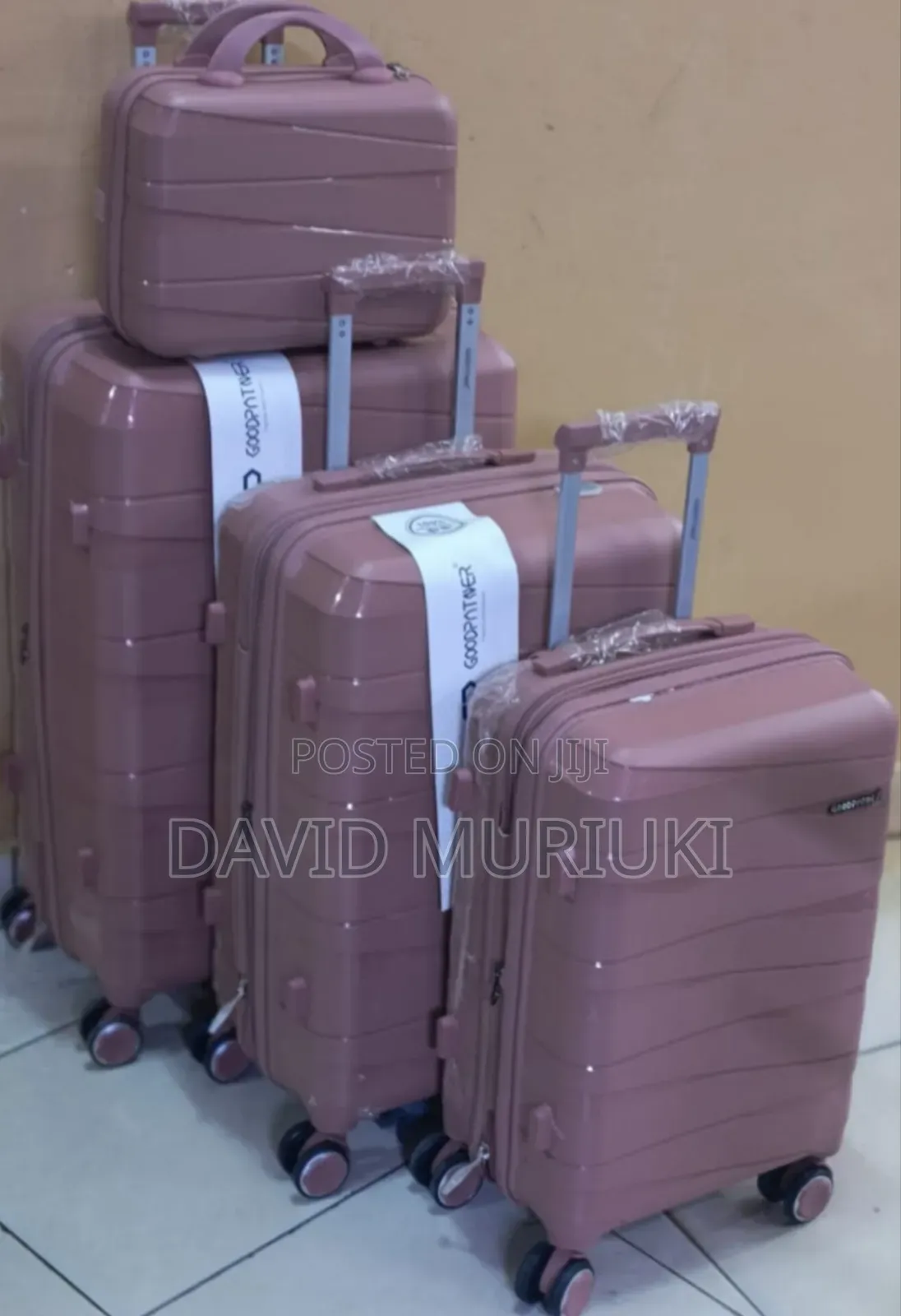 Portable 4 in 1 Luxurious Unbreakable Suitcase