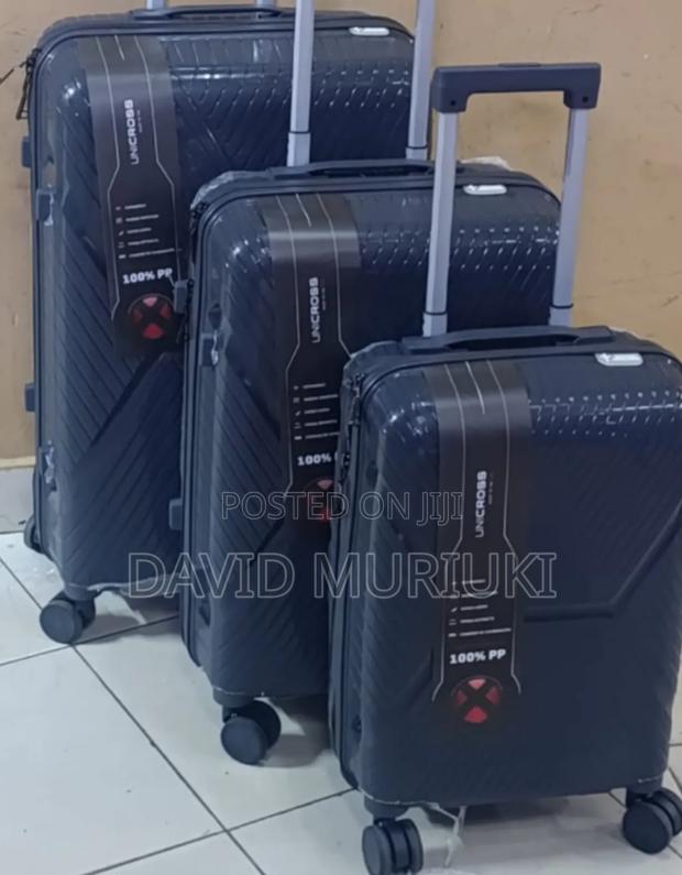 Large 3 in 1 Unbreakable Pp Suitcases