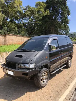 Mitsubishi Delica 2002 Black