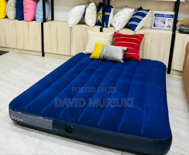 Intex Inflatable Mattress With Free Electric Pump 5*6 - main view