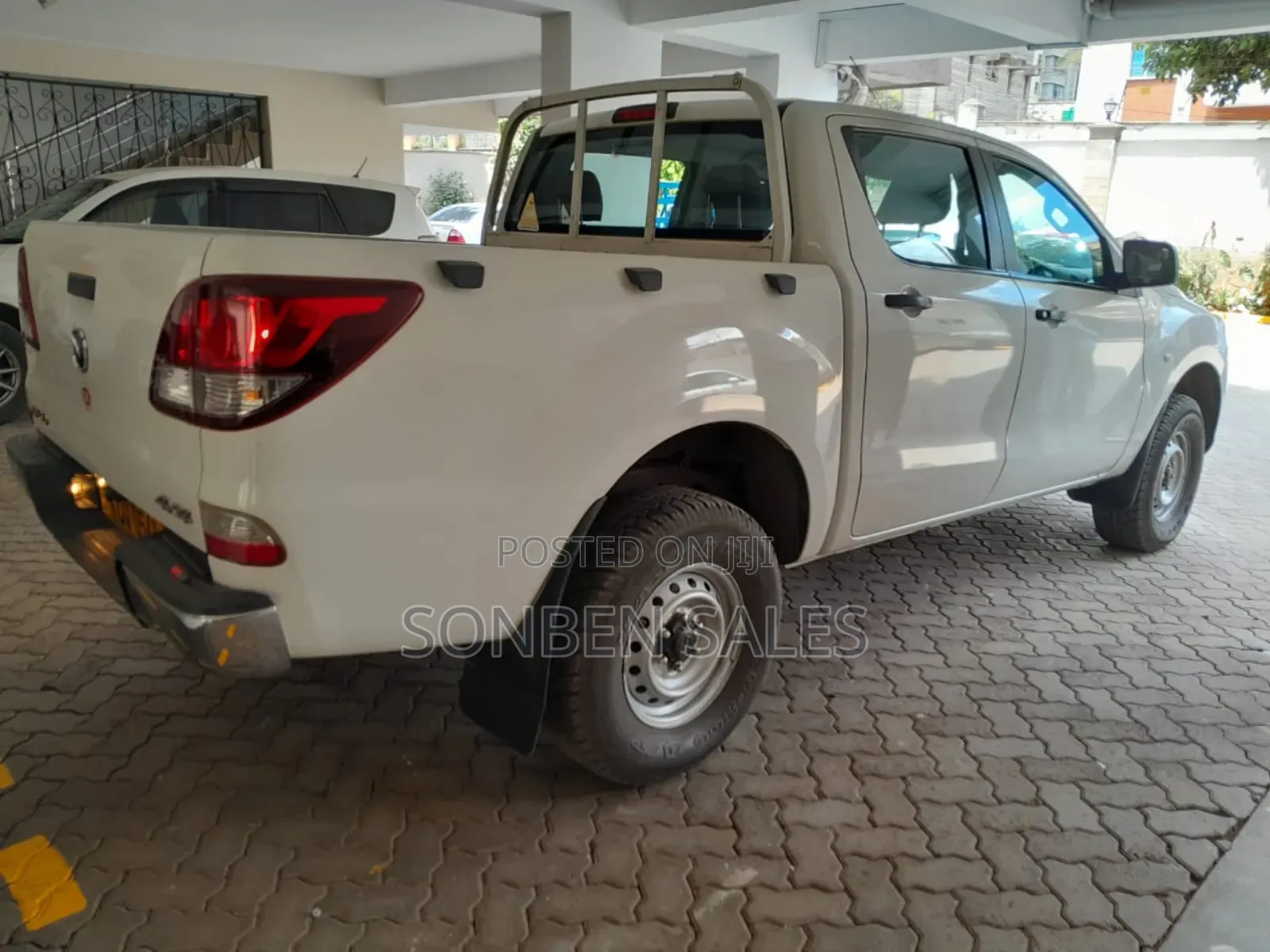 Mazda BT-50 2019 Silver