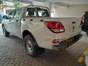 Mazda BT-50 2019 Silver