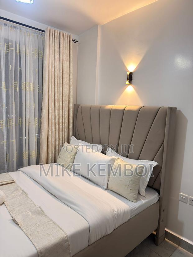 Mist Studios and 1 Bedrooms - thumbnail 2