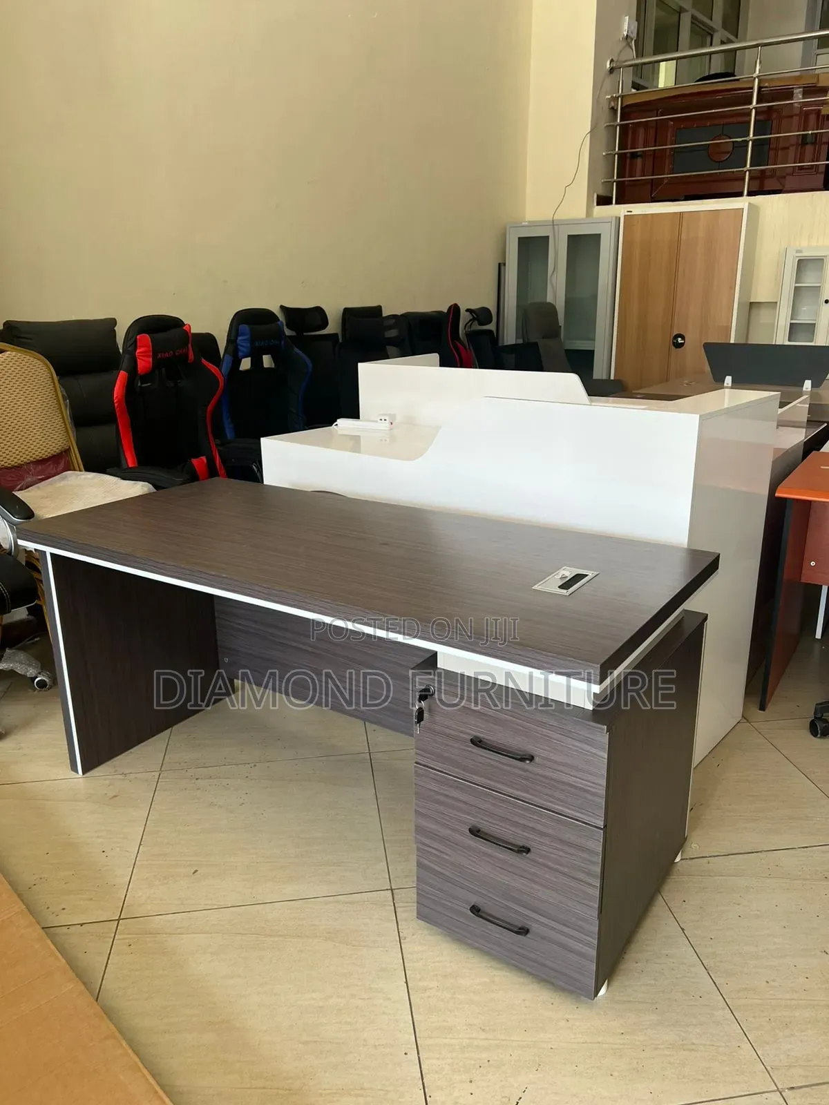 1.6m Executive Office Desk With Drawers – Brown Finish