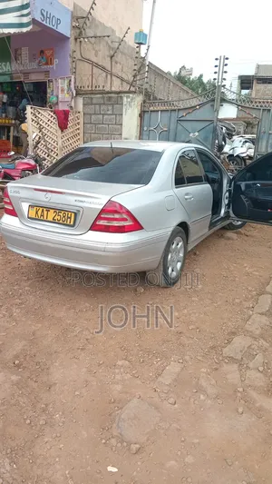 Mercedez Benz C200