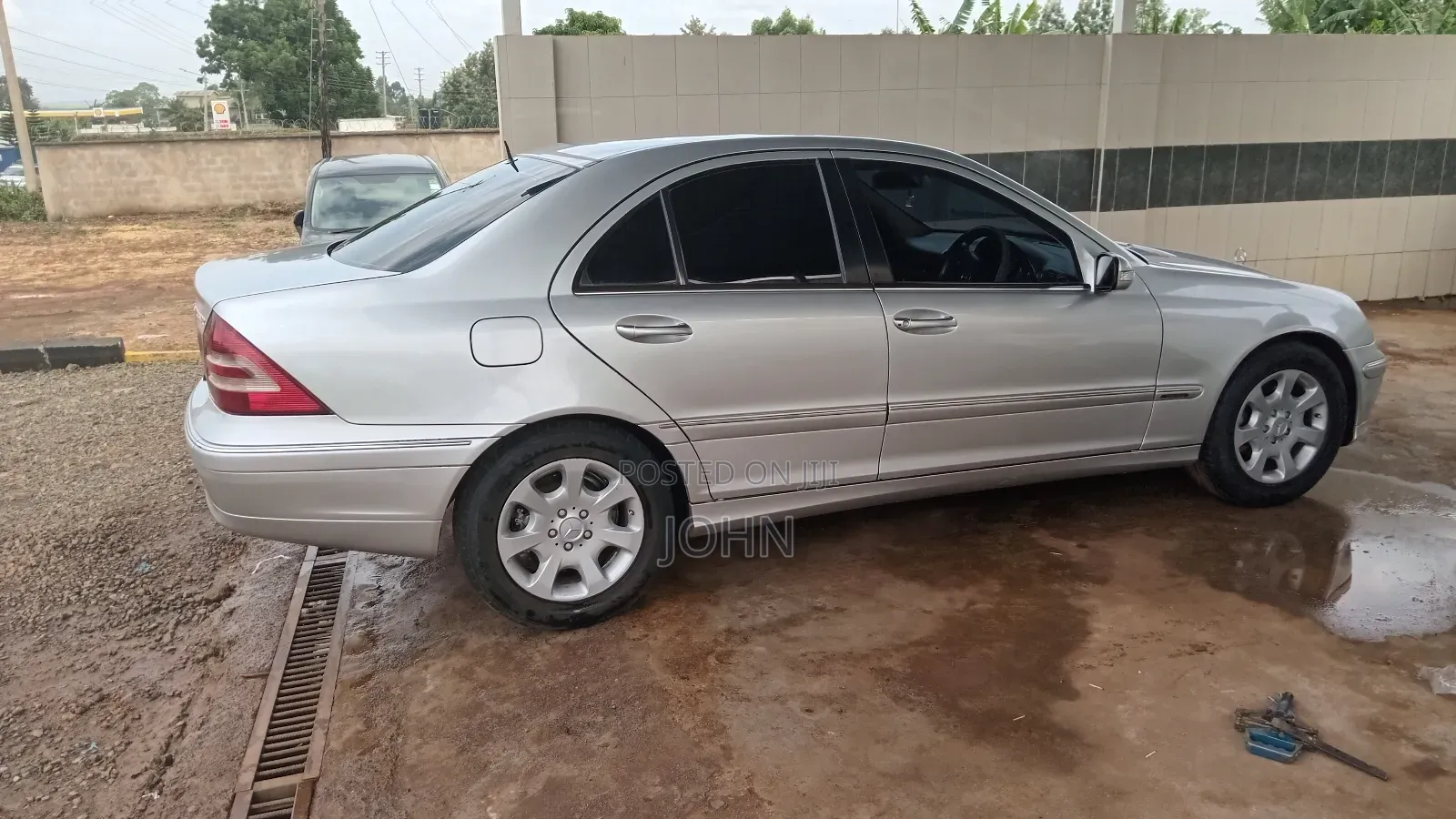Mercedez Benz C200