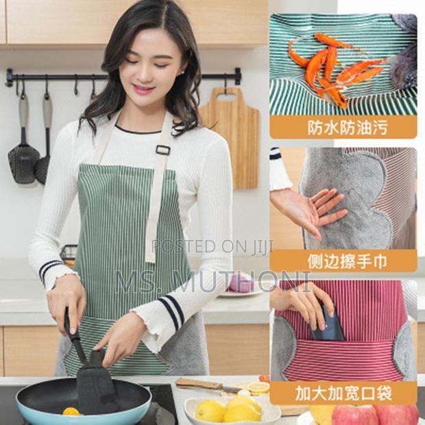 Kitchen Apron With Hand Wipe Pockets* - thumbnail 5