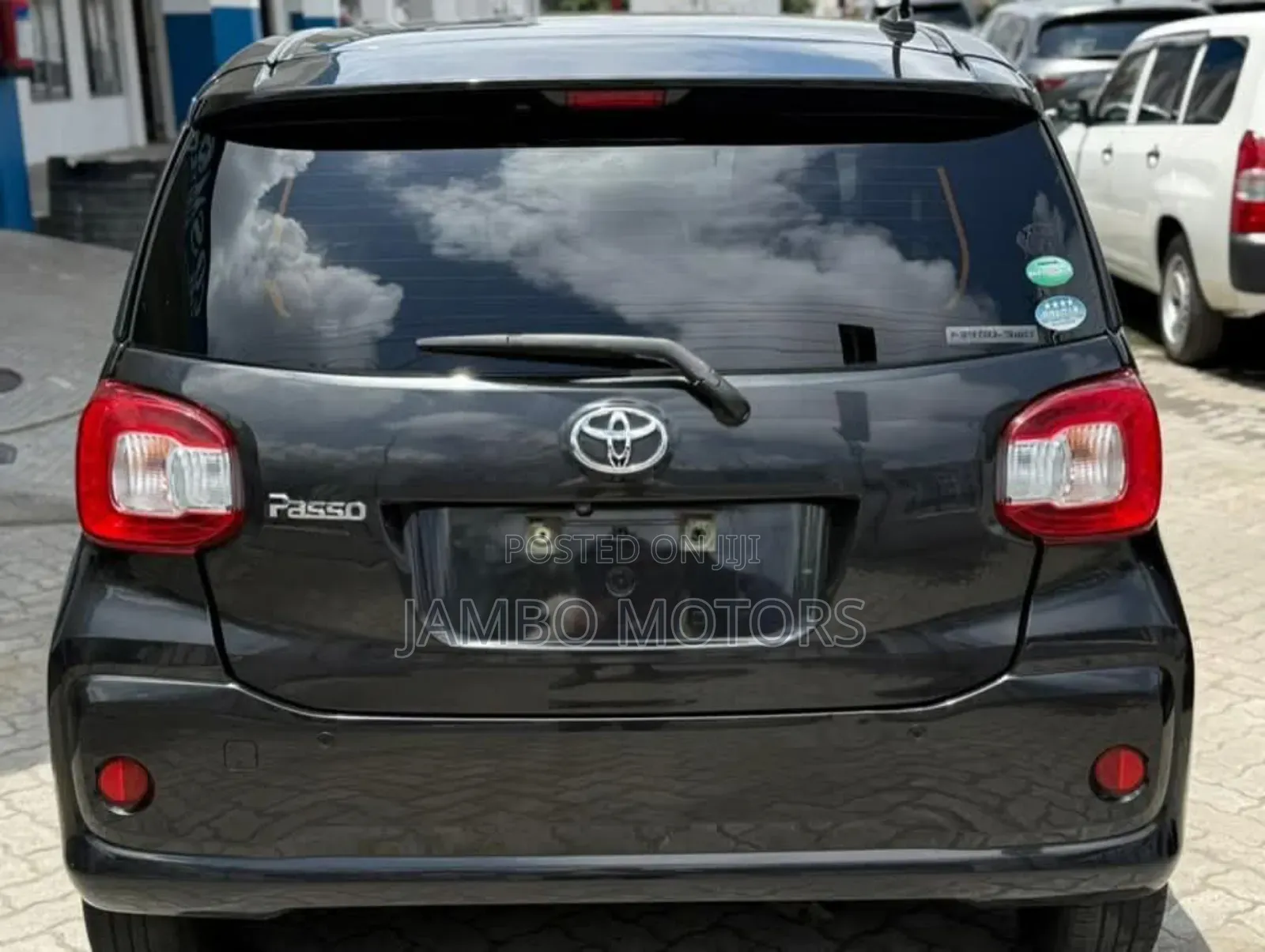 Toyota Passo 1.0 FWD 2019 Black
