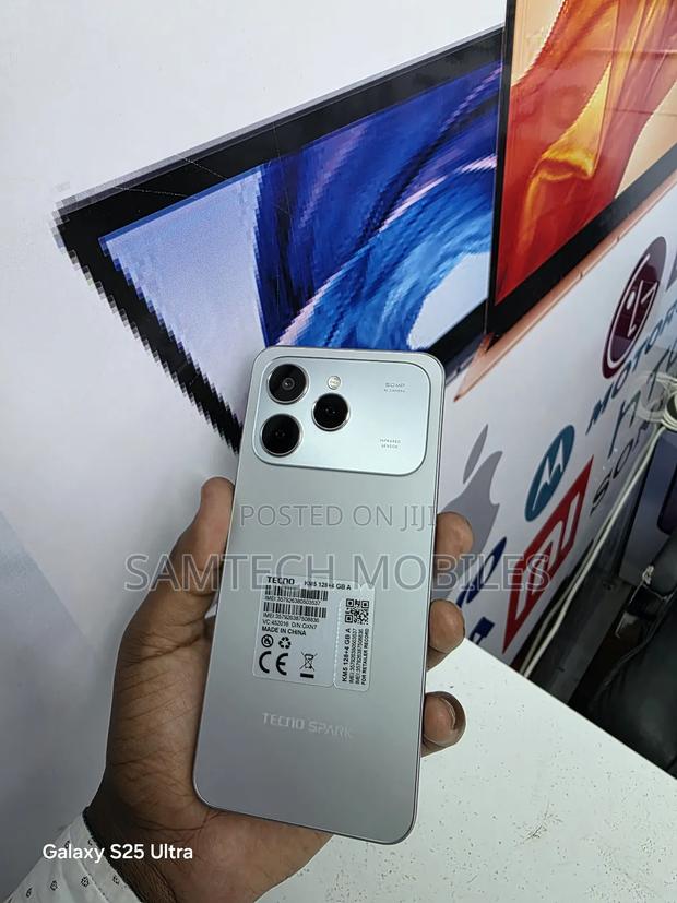 Tecno Spark 40 128 GB Silver - thumbnail 3