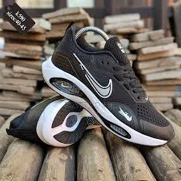 Nike Air Zoom Sneakers | High-Performance Comfort Speed