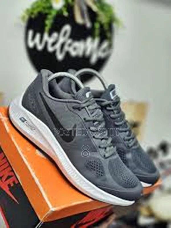 Nike Air Zoom Sneakers | High-Performance Comfort Speed - thumbnail 2