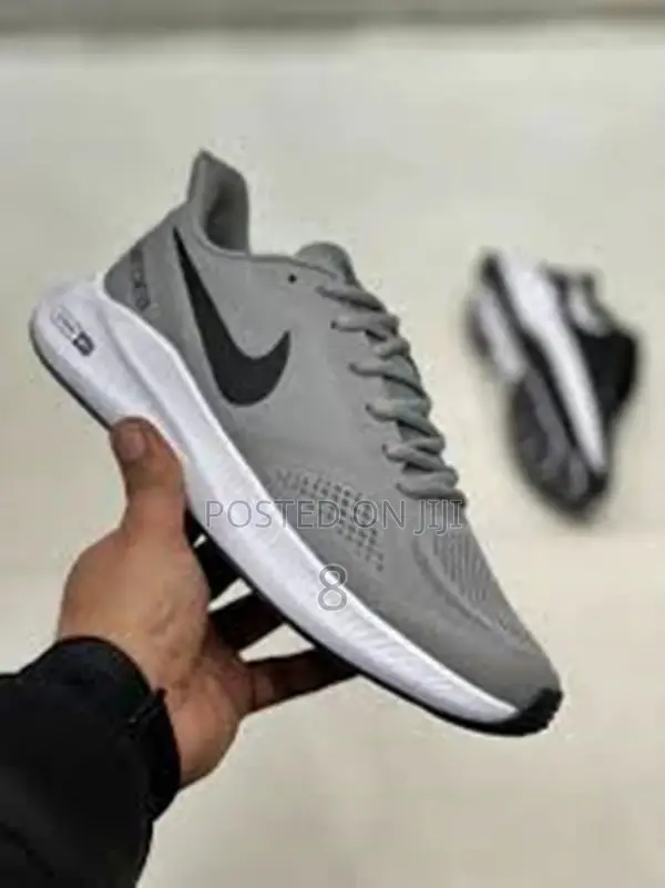 Nike Air Zoom Athletic Shoes – Comfort, Speed Stability