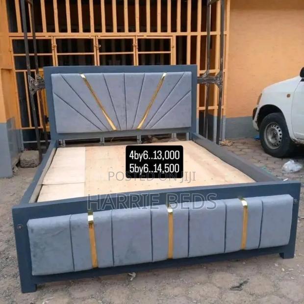 Elegant Mocket Bed With Low Football - main view