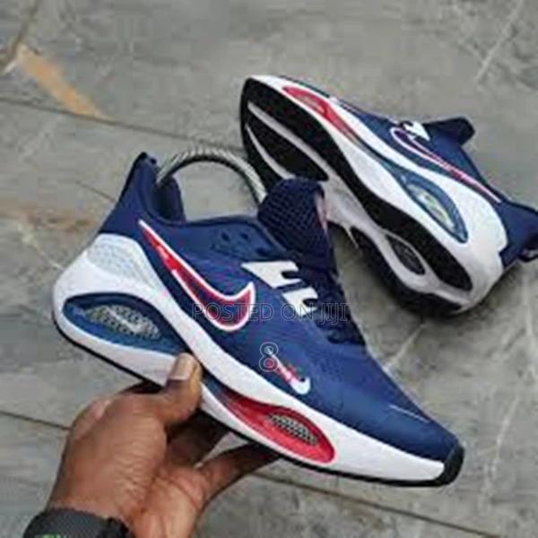 Nike Air Zoom Sneakers – Built for Movement Speed