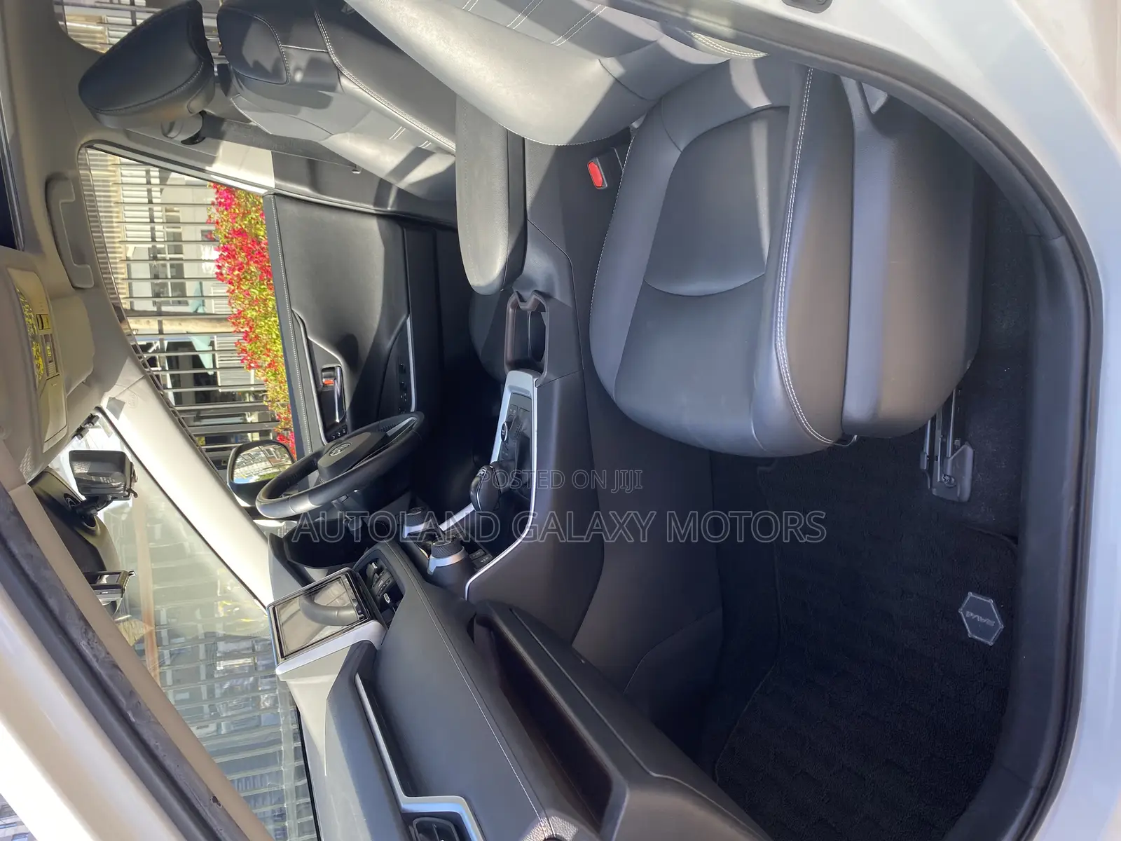 Toyota RAV4 2020 White
